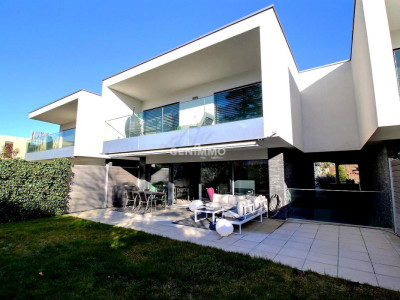Élégance Contemporaine à Troinex : Superbe Villa contigüe image 7