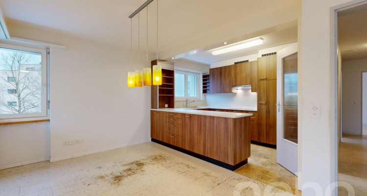 Attraktive 6.5-Zimmer-Wohnung an Toplage image 3