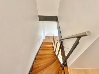 Charmant duplex de 4 pièces entièrement rénové de 108 m² image 5