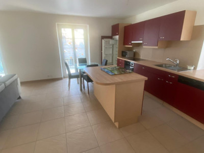 À louer – Superbe 2.5 pièces avec balcon au cœur de la vieille ville de Cossonay image 2