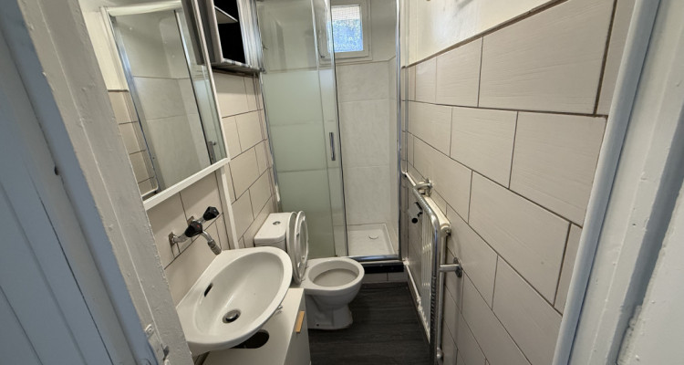 A loué Appartement de 4 pièces à Carouge image 5