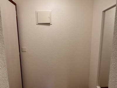 Avenue Louis-Edouard 2 à Lucens / 2.5 pièces MEUBLE au rez-de-chaussée  image 2