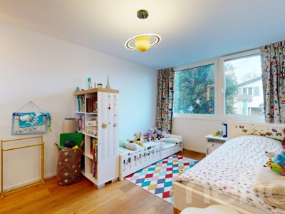 Grosszügige, lichtdurchflutete 4.5-Zimmer-Wohnung in Adliswil image 9