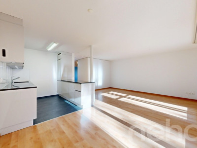 Lichtdurchflutete 3.5-Zimmer-Wohnung in Samstagern image 3