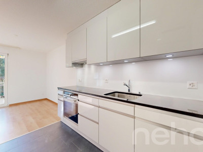 Lichtdurchflutete 3.5-Zimmer-Wohnung in Samstagern image 5