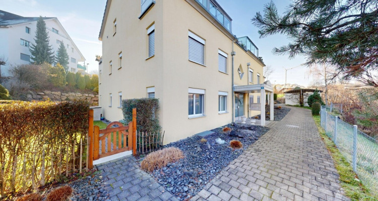 Lichtdurchflutete 3.5-Zimmer-Wohnung in Samstagern image 11