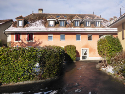 Charmant appartement de 4,5 pièces en attique avec mezzanine image 1