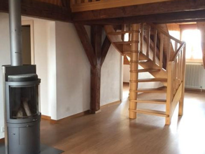 Charmant appartement de 4,5 pièces en attique avec mezzanine image 3