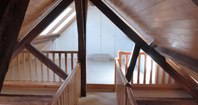 Charmant appartement de 4,5 pièces en attique avec mezzanine image 6