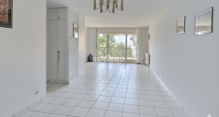 Centre du Village  Vue Lac et Vignes image 3