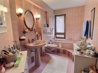 Très grande maison familiale en viager occupé sans rente image 10