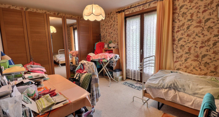 Très grande maison familiale en viager occupé sans rente image 9