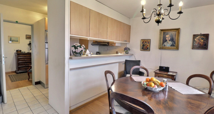 Charmant appartement en viager occupé sans rente, idéalement situé à Mont-sur-Rolle, au coeur de lun des villages les plus prisés de La Côte. image 3