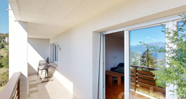 Superbe 2.5 pièces avec balcon plein sud à Crans-Montana image 12