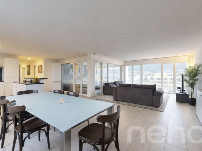 Grosszügige 5.5-Zimmer Wohnung mit grosser Loggia in Schlieren image 1