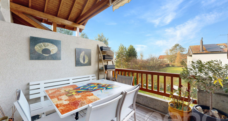 Élégant attique mansardé 4.5 pièces, calme et lumière à Choulex image 5