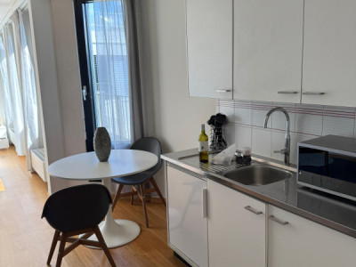 Appartement de 1,5 pièces au 7ème étage à Bel-Air 1204 image 3