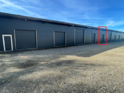 Dépôt / Atelier avec porte sectionnelle ? idéal artisan, stockage ou petite activité image 2