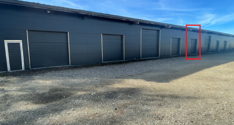 Dépôt / Atelier avec porte sectionnelle ? idéal artisan, stockage ou petite activité image 2