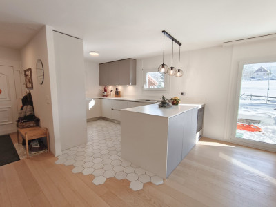 Charmante villa jumelle de 6 pièces, idéale pour une famille. image 1