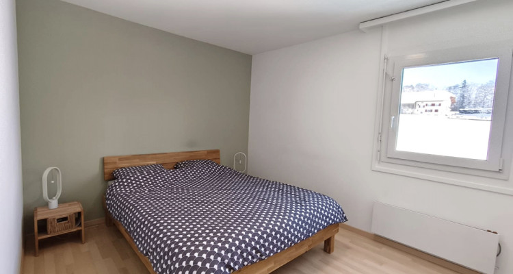 Charmante villa jumelle de 6 pièces, idéale pour une famille. image 5