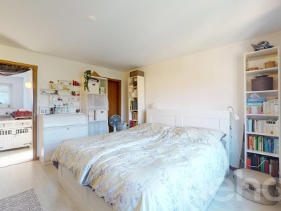 Grosszügiges Haus mit Garten und viel Platz für Familie und Büro image 7