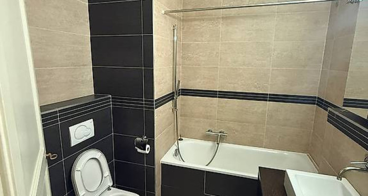  Bel appartement lumineux et spacieux de 52 m² dans la veille ville de Genève  image 5