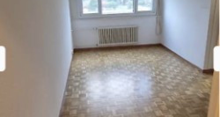 Appartement 2,5 pièces situé à Thônex image 2