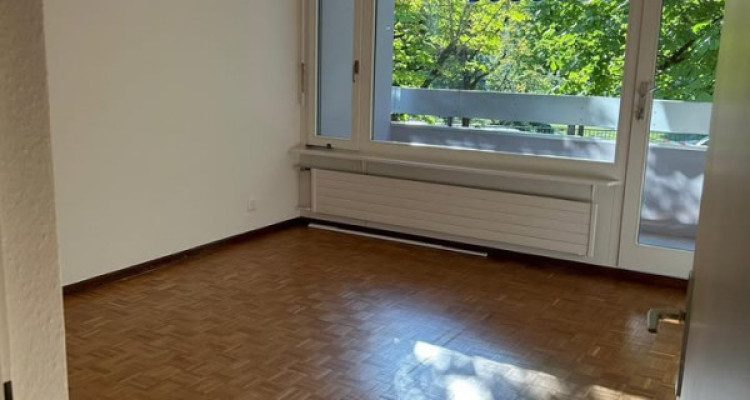 Magnifique appartement de 5 pièces au 1er étage situé à Genève 1218 image 3