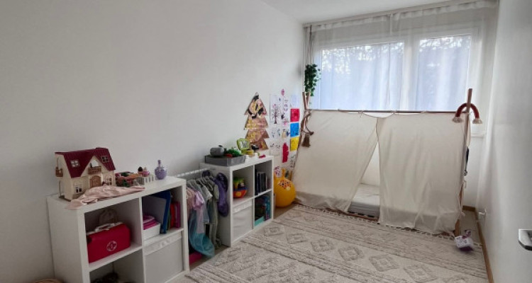 Sous location meublée et déclarée de 5 pièces situé aux Délices image 8