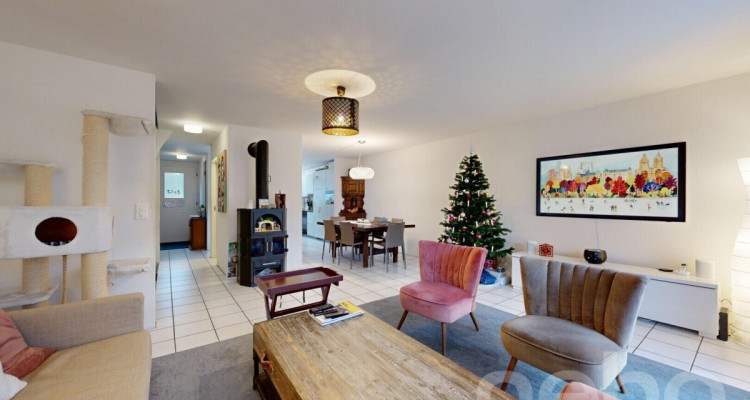 Familienfreundliches 6-Zimmer-Reihenmittelhaus in Bassersdorf image 3