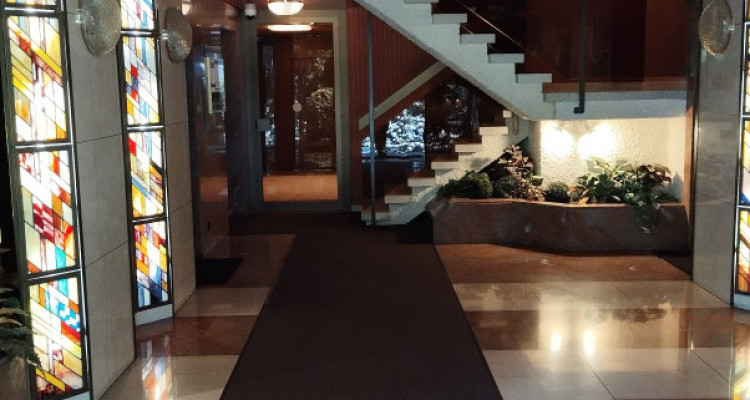 Appartement dexception meublé de 5 pièces au 5ème étage situé à Genève 1206  image 1