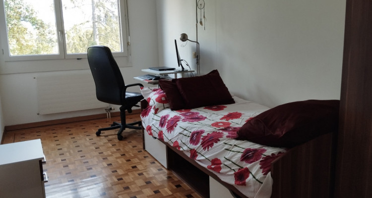 Appartement dexception meublé de 5 pièces au 5ème étage situé à Genève 1206  image 7