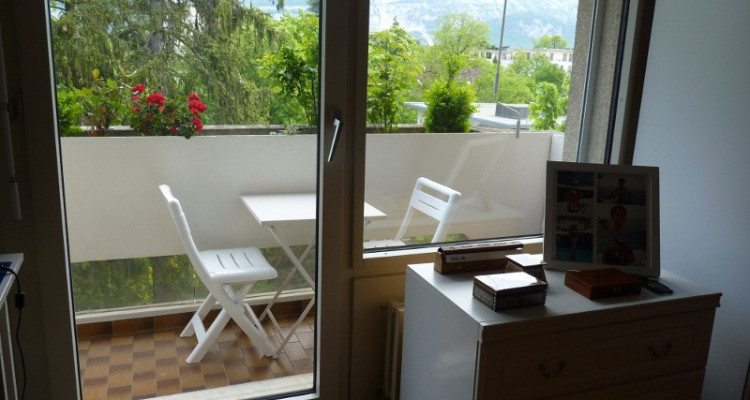 Appartement dexception meublé de 5 pièces au 5ème étage situé à Genève 1206  image 10