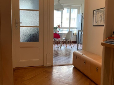 Appartement de 4,5 pièces au 3ème étage localiser à Genève 1206 image 3