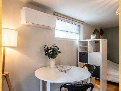 Un studio meublé et entièrement équipé à Sauverny 1100fr image 3