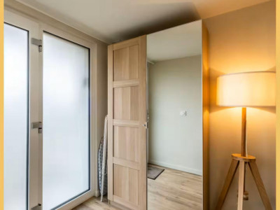 Un studio meublé et entièrement équipé à Sauverny 1100fr image 6