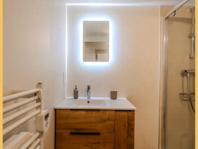 Un appartement meublé et équipé est disponible à Sauverny, 1400fr image 5