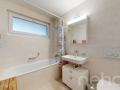 Bel appartement 4.5p avec grand jardin situé dans un immeuble récent image 5