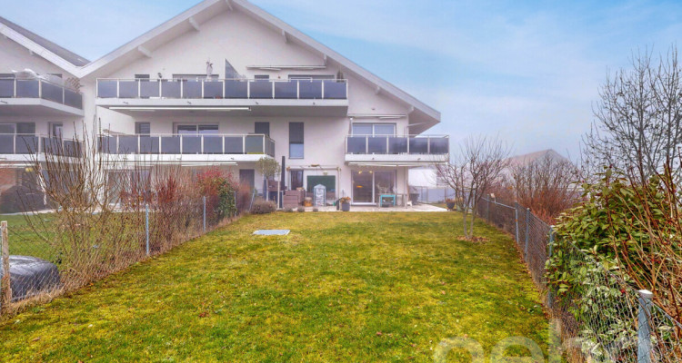 Bel appartement 4.5p avec grand jardin situé dans un immeuble récent image 1