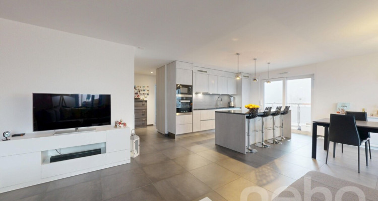 Bel appartement 4.5p avec grand jardin situé dans un immeuble récent image 2