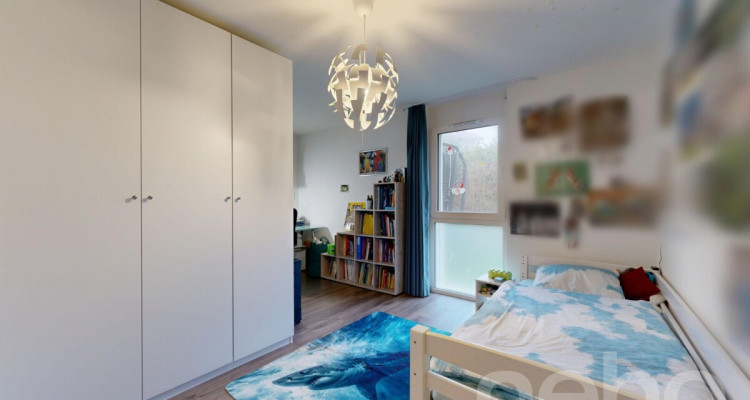 Bel appartement 4.5p avec grand jardin situé dans un immeuble récent image 7