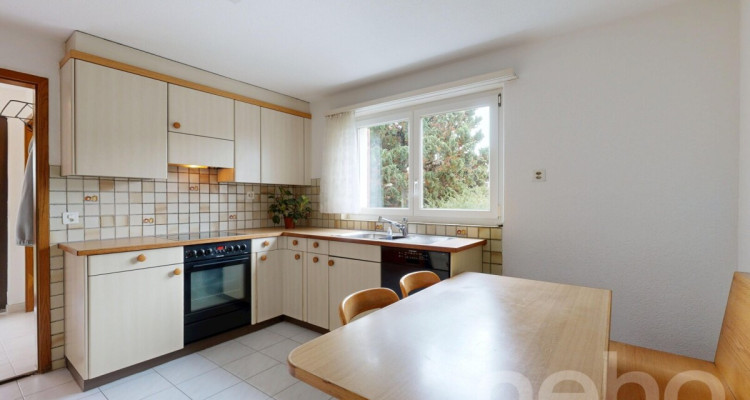 4.5-Zimmer-Eckhaus mit Ausbaupotenzial an Toplage image 3