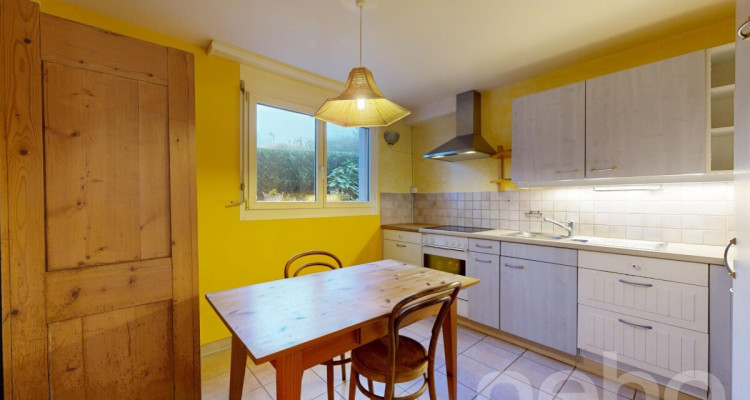 Superbe duplex de 4,5 pces avec jardin au calme absolu à Lausanne image 8