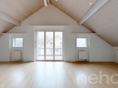 Grosszügige 3.5-Zimmer-Dachwohnung mit viel Licht und Raumhöhe image 2