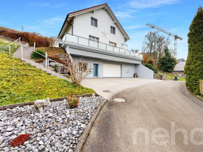 Stilvolles Fünfzimmerhaus mit Wellness, Pool und Weitsicht image 12