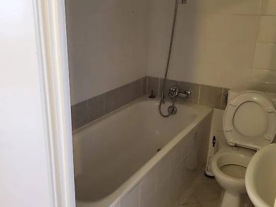 Appartement de 2.5 pièces de 44 m², 1817fr au pâquis image 4