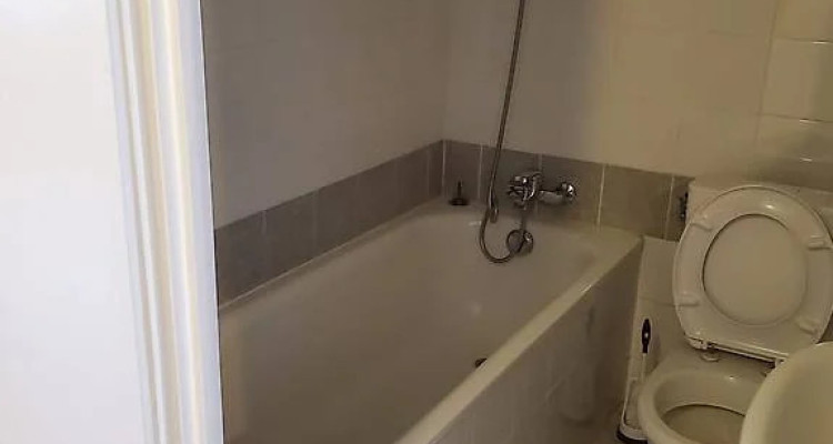 Appartement de 2.5 pièces de 44 m², 1817fr au pâquis image 4