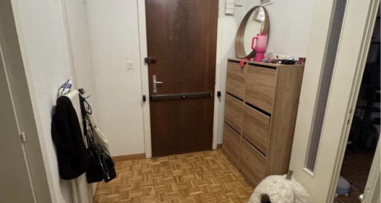 Nous vous proposons un appartement 4 pièces situé au charmilles image 1