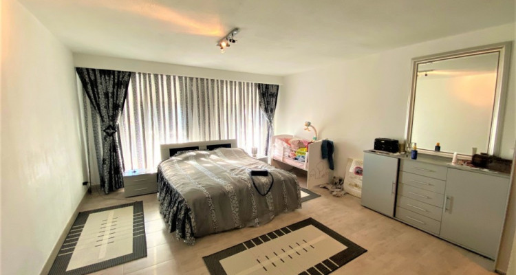 Au coeur de Sullens magnifique ferme rénovée  image 6